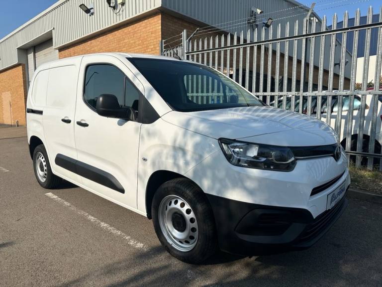 2022 Toyota ProAce 1.5 BlueHDi Active Short Panel Van 5dr Diesel Manual SWB Euro 6 (s/s) (100  Pa...