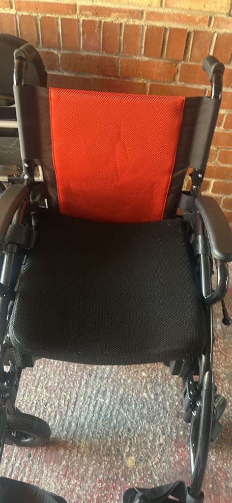 Electric Wheelchair 
