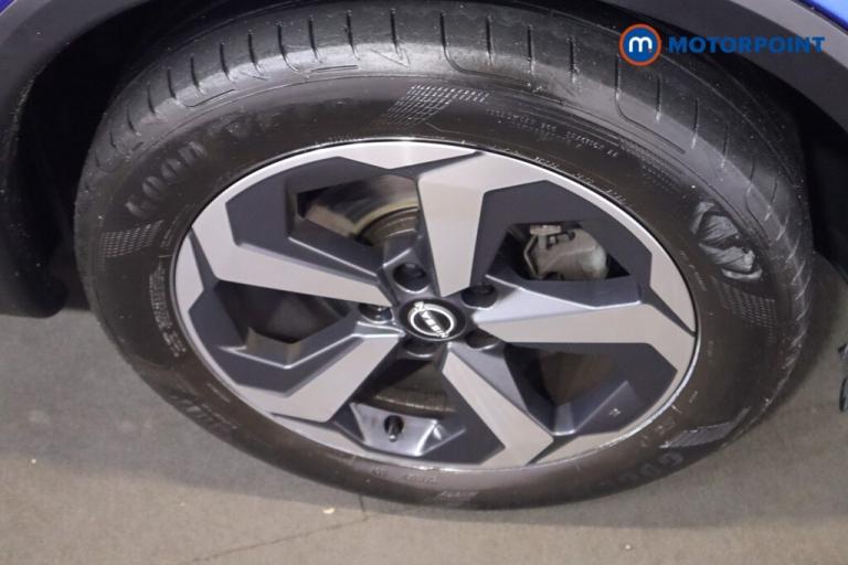 2022 Nissan Qashqai 1.3 DiG-T MH N-Connecta 5dr SUV Petrol Manual