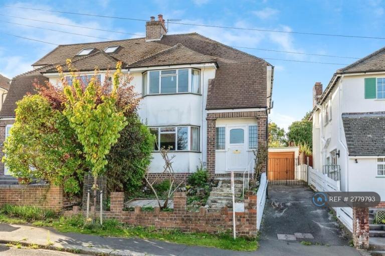 4 bedroom house in Downs Cote Drive, Bristol, BS9 (4 bed) (#2779793)