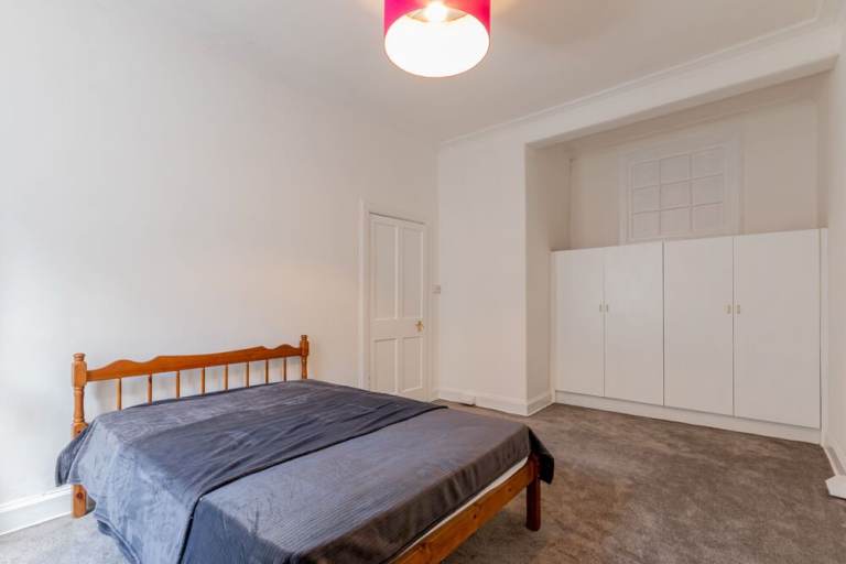  Fantastic, 1 bedroom, 1st floor flat in Newington – available NOW