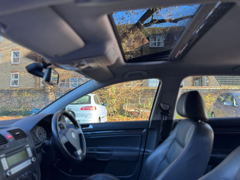 Volkswagen, GOLF, Hatchback, 2006, Semi-Auto, 1968 (cc), 5 doors