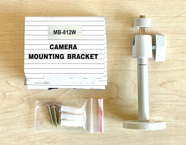 CAMERA BRACKET -  1/4 -20 UNC Ball-joint positioning, for lightweight CCTV Cameras 