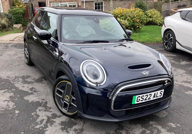  MINI Electric Hatch Cooper SE 32.6kWh Level 3 Auto 3dr Electric Automatic