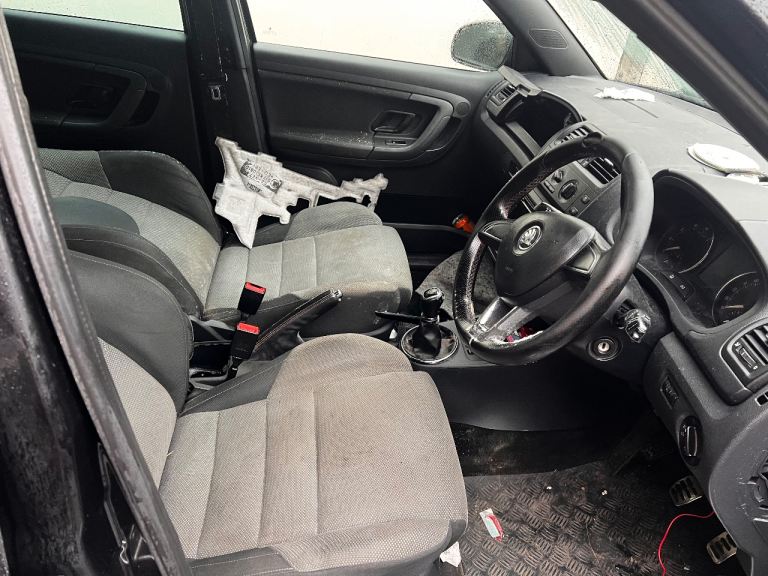 Skoda, FABIA, Hatchback, 2014, Manual, 1197 (cc), 5 doors