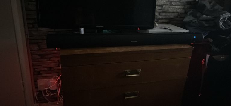 Led goodmans sound bar 