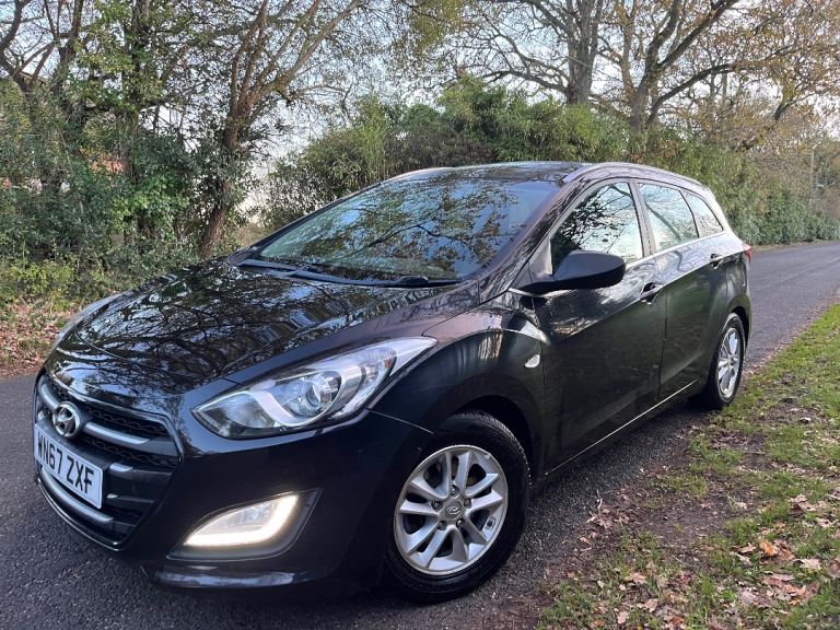 Hyundai, I30, Estate, 2017, Manual, 1582 (cc), 5 doors, family car, ULEZ free, FSH, long MOT