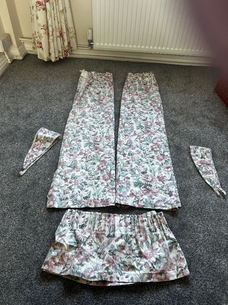 FREE Floral Curtains With tie backs
