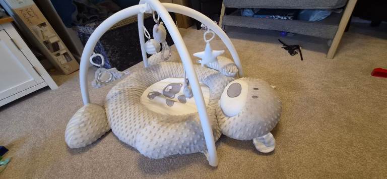 Baby Playmat with Arch and Hanging Toys – Grey, excellent Condition