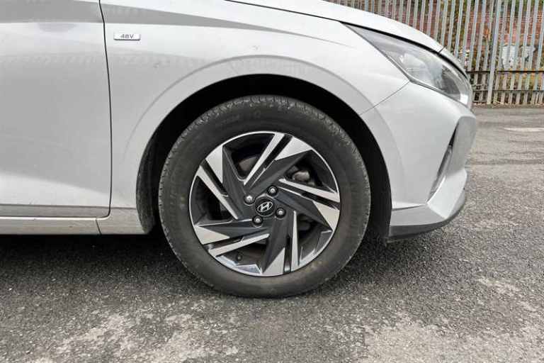 2022 Hyundai i20 1.0 T-GDi MHEV SE Connect Hatchback 5dr Petrol Hybrid DCT Euro 6 (s/s) (100 Hatc...