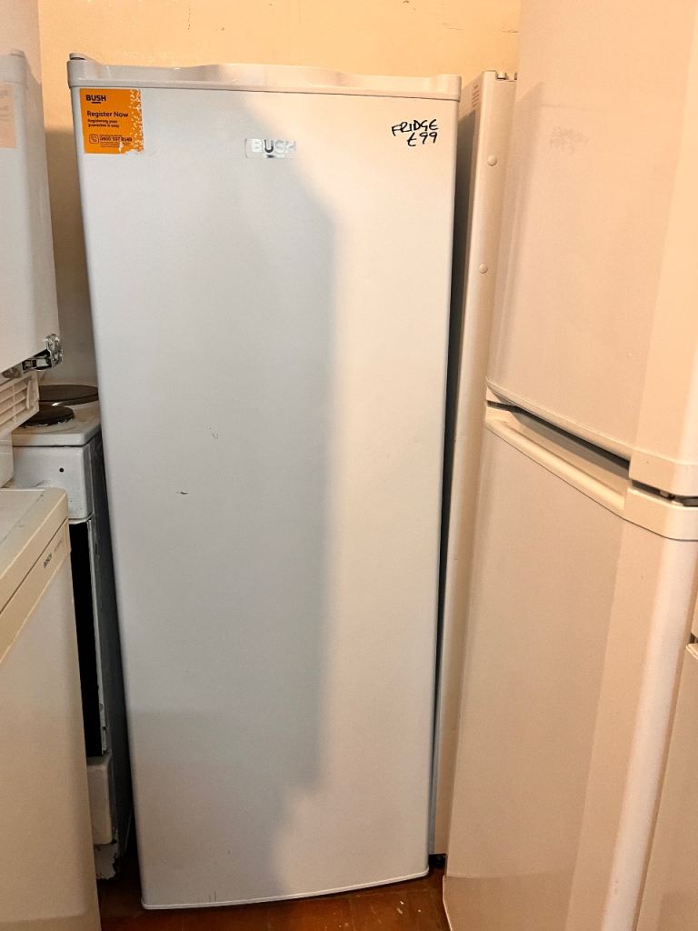 🚚 bush free standing fridge can deliver £99