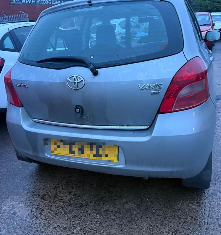 Breaking spare parts Toyota yaris 2006