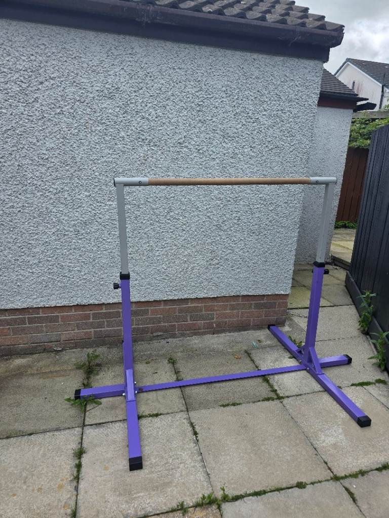 Gymnastic bar