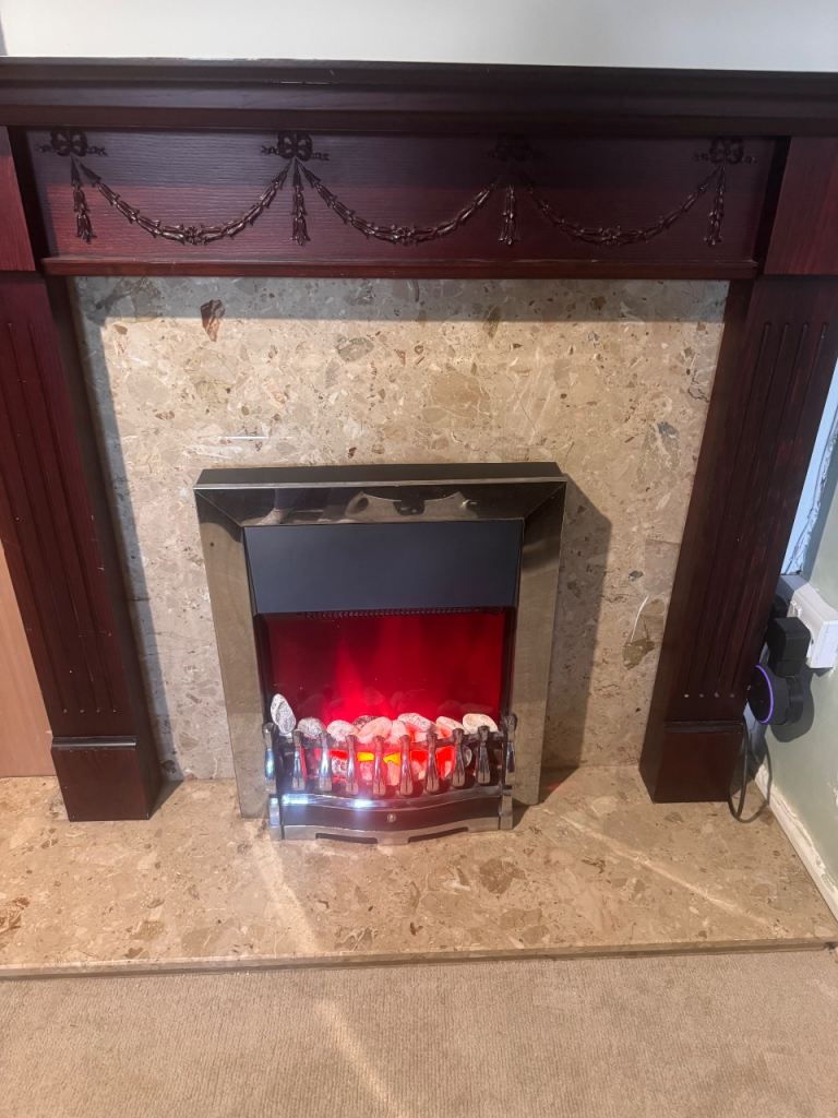 Wooden Fire Surround with Electric Fire – Good Condition