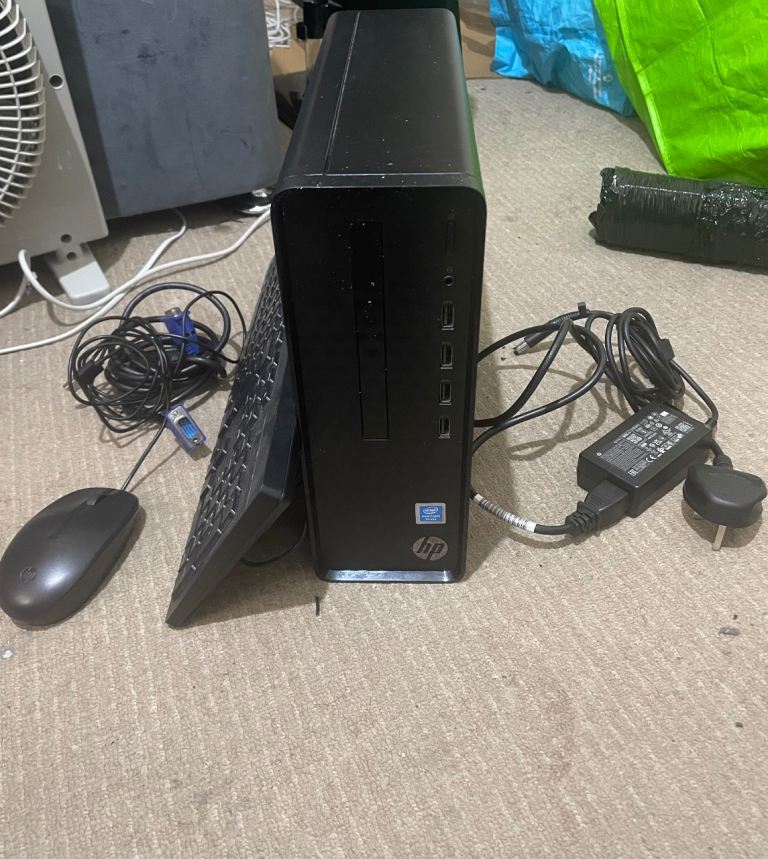 HP Desktop PC Pentium Silver 8GB DDR4 256GB SSD + KB Mouse VGA Cable