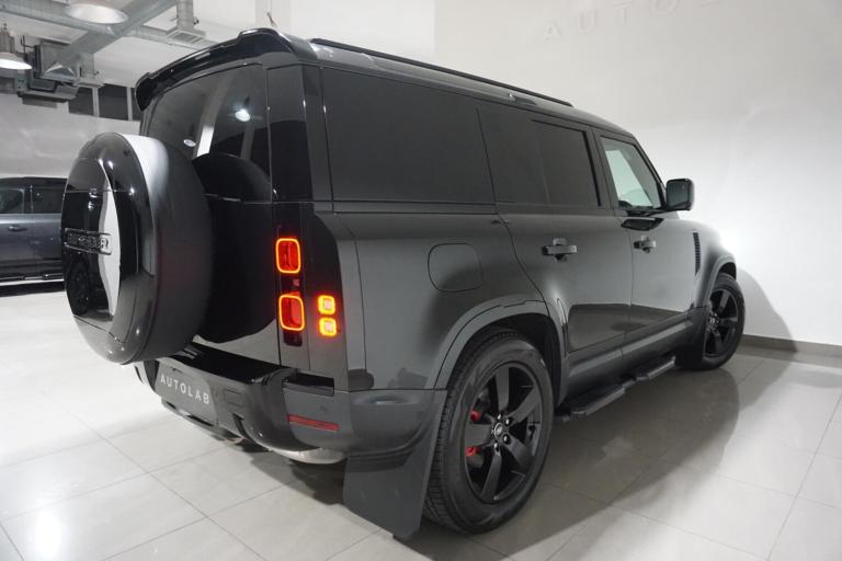 2023 Land Rover Defender 110 3.0 D250 MHEV HSE Hard Top SUV Auto 4WD MWB Euro 6 (s/s) 5dr PANEL V...