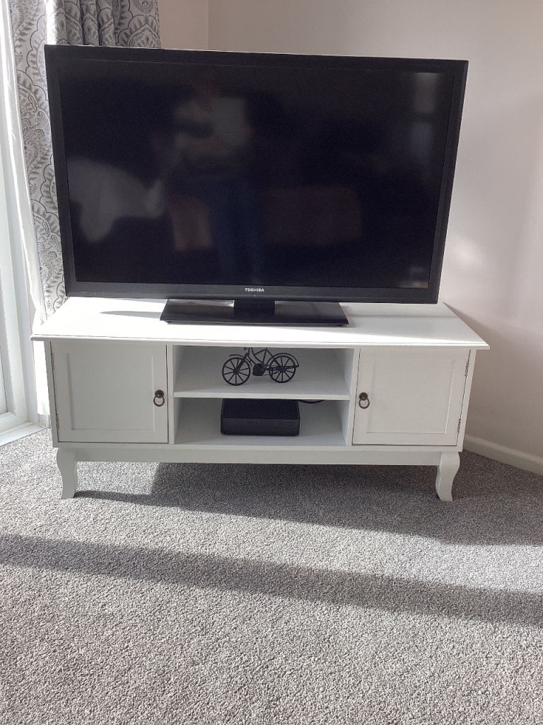 White TV Unit