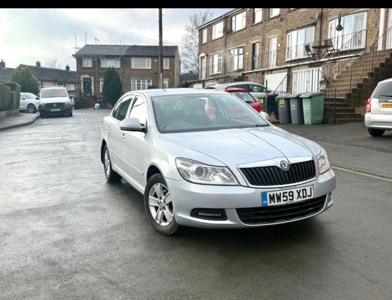 Skoda, OCTAVIA, Hatchback, 2010, Manual, 1598 (cc), 5 doors