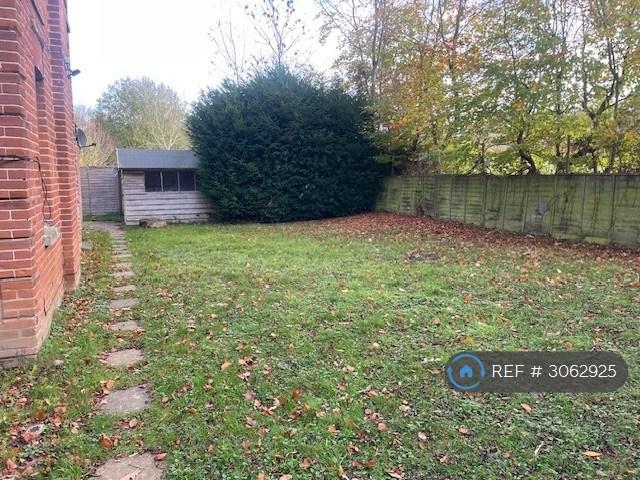 1 bedroom house in Cobham Court Cottages, Canterbury, CT4 (1 bed) (#3062925)
