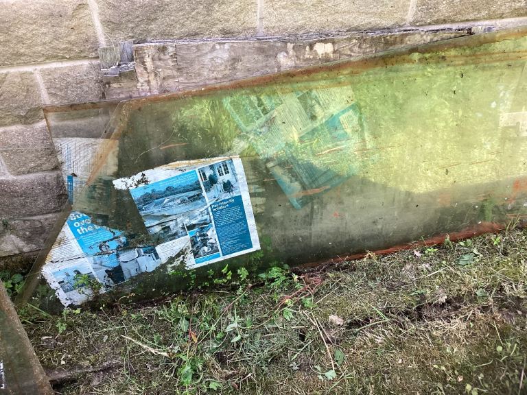 Safety glass for greenhouse