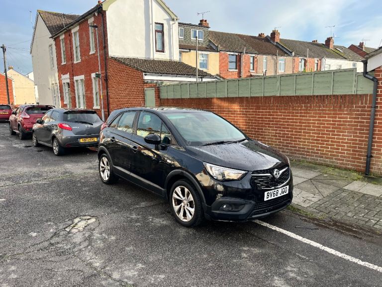 VAUXHALL CROSSLAND X SE 2018 1.2 PETROL BLACK PORTSMOUTH 