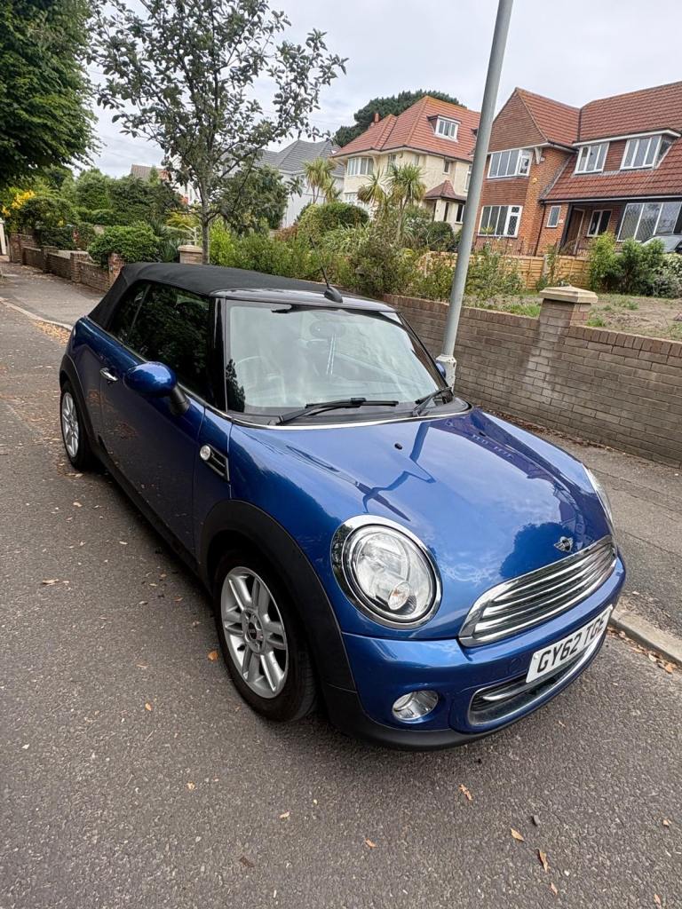 Mini, CONVERTIBLE, Convertible, 2012, Manual, 1598 (cc), 2 doors