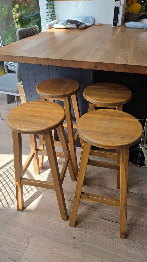 4 x kitchen/breakfast bar solid wood stools