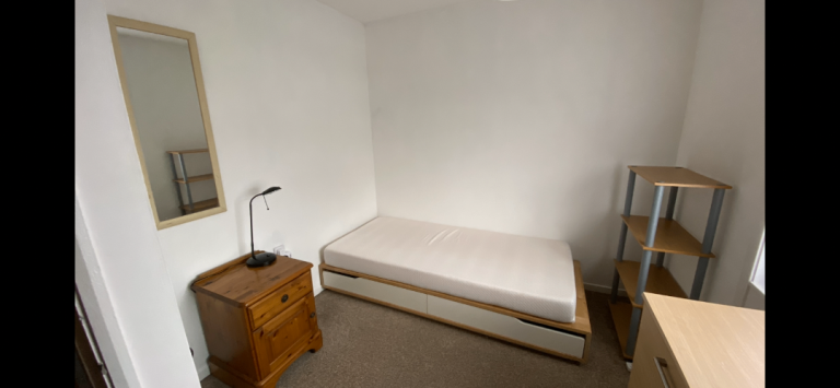Rent a room in Basingstoke 