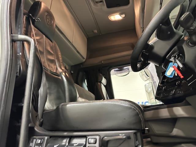 Scania R500 Highline 6x2 Rear Lift Tractor Unit