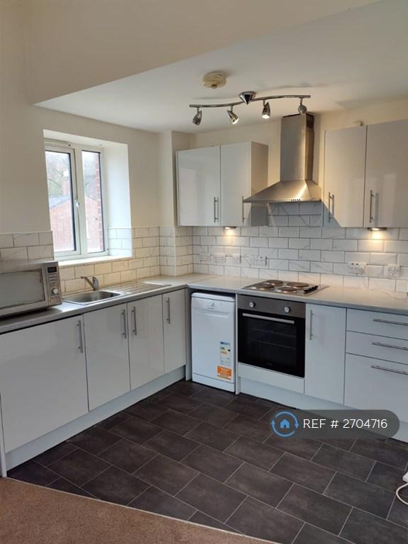 2 bedroom flat in Beauchamp House, Coventry, CV1 (2 bed) (#2704716)