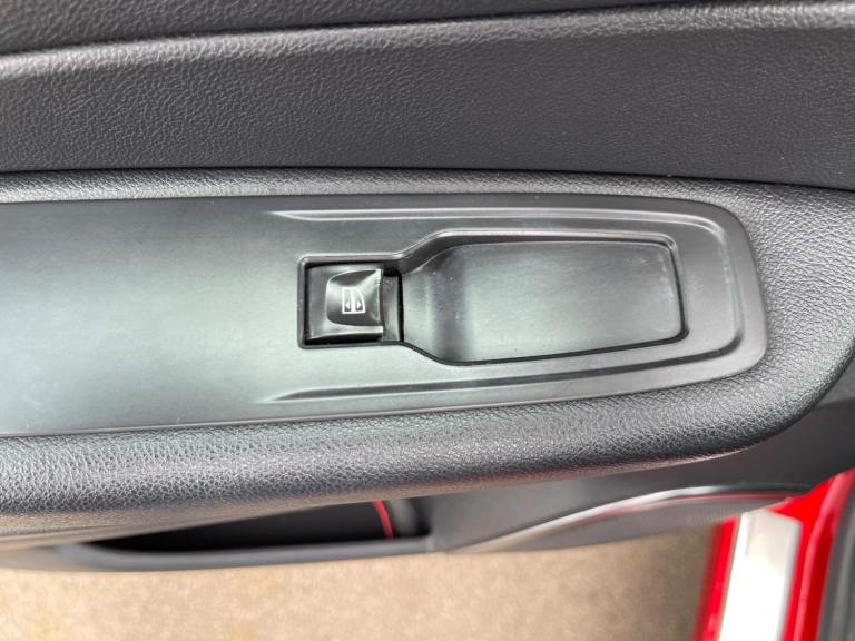 2018 Renault Captur 1.5 dCi ENERGY Iconic Euro 6 (s/s) 5dr HATCHBACK Diesel Manual