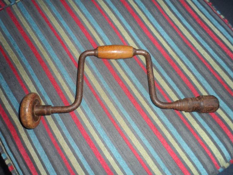 Vintage Antique Carpenters Hand Brace Drill Workshop Tools