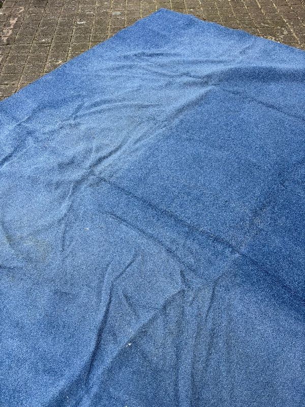 FREE CARPET 9 FT x 10 FT