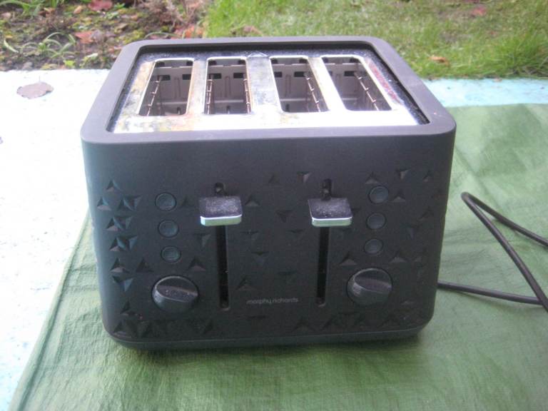 Morphy Richards Prism 4 Slot Electric Toaster for £10.00
