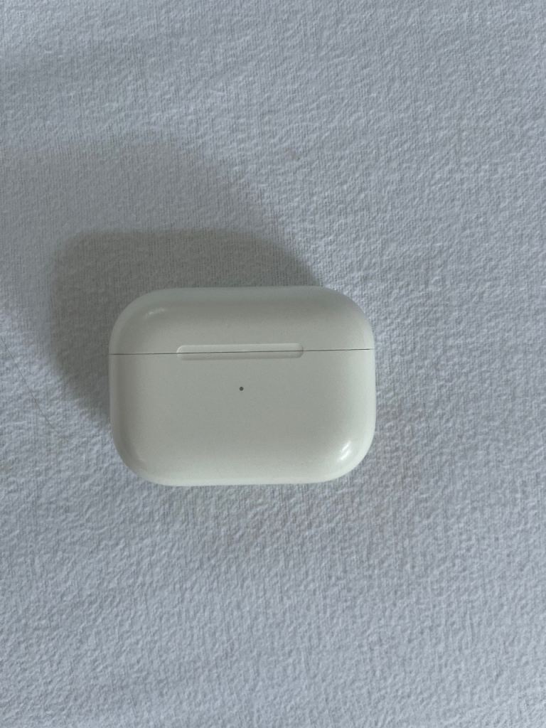 1st generation Apple AirPod pro charging case 