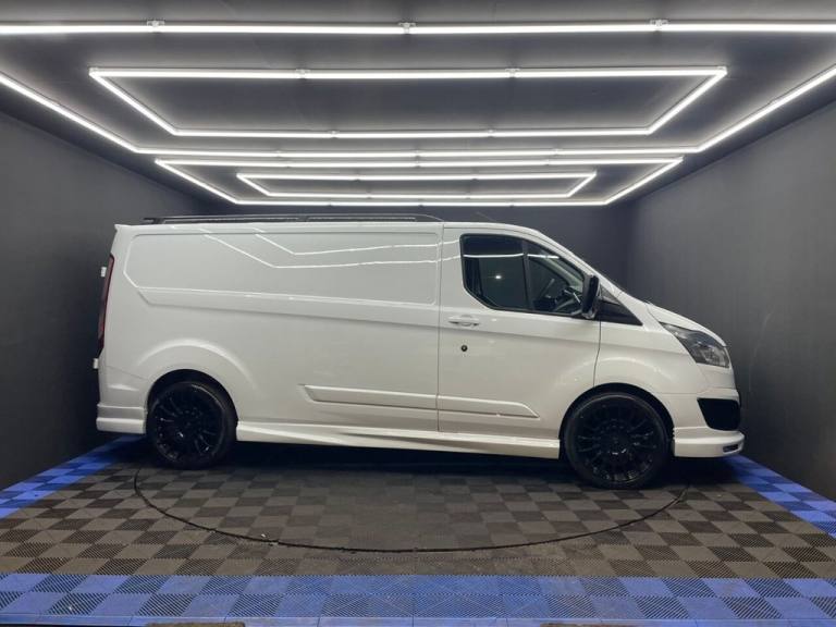 2015 Ford Transit Custom 2.2 TDCi 290 Trend Panel Van 5dr Diesel Manual L2 H1 (186 g/km, 123 bhp)...