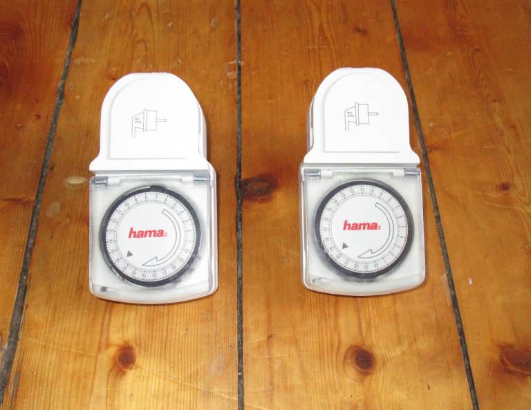Pair of Hama Plug-in Mechanical Timers – Good Condition - European plug