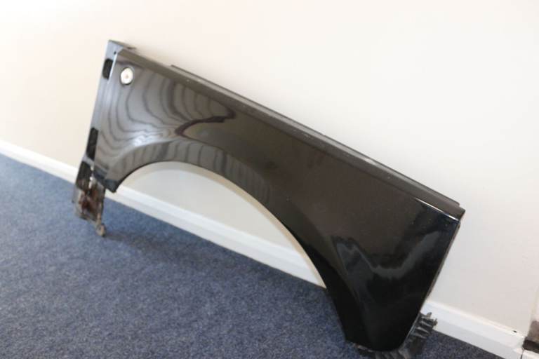 RANGE ROVER VOGUE L322 DRIVER SIDE WING IN SANTORINI BLACK ASR760080
