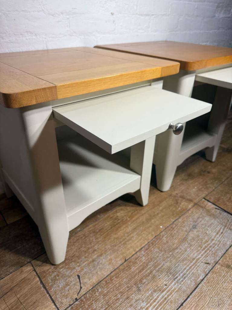 Pair of solid oak lamp tables with free local delivery 