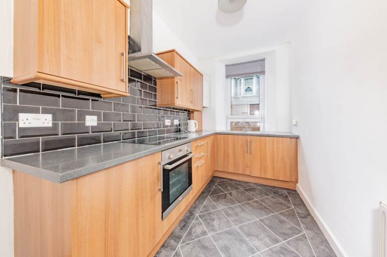 1 bed, 1st floor flat in John St, Arbroath