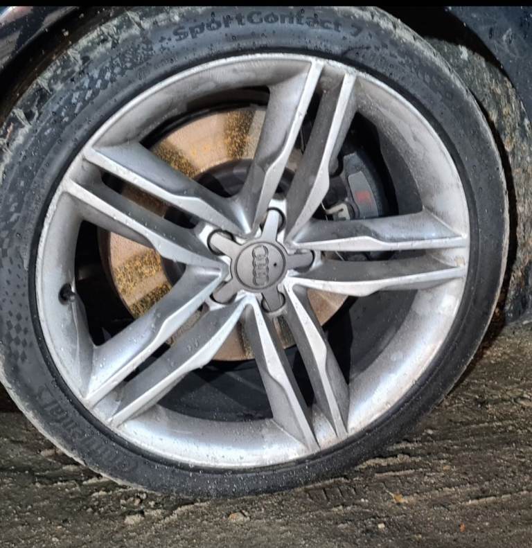 Audi S5 19inch Alloys with tyres  