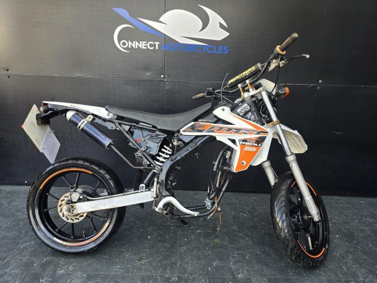 RIEJU MRT 50CC 2 STROKE PROJECT BIKE 2012 HPI CLEAR