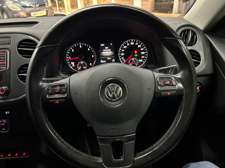2015 Volkswagen Tiguan 2.0 TDi BlueMotion Tech Match 4MOTION 5dr 150 DSG ESTATE Diesel Automatic