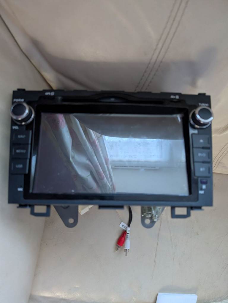 Honda stereo Aftermarket Might fit other cars 