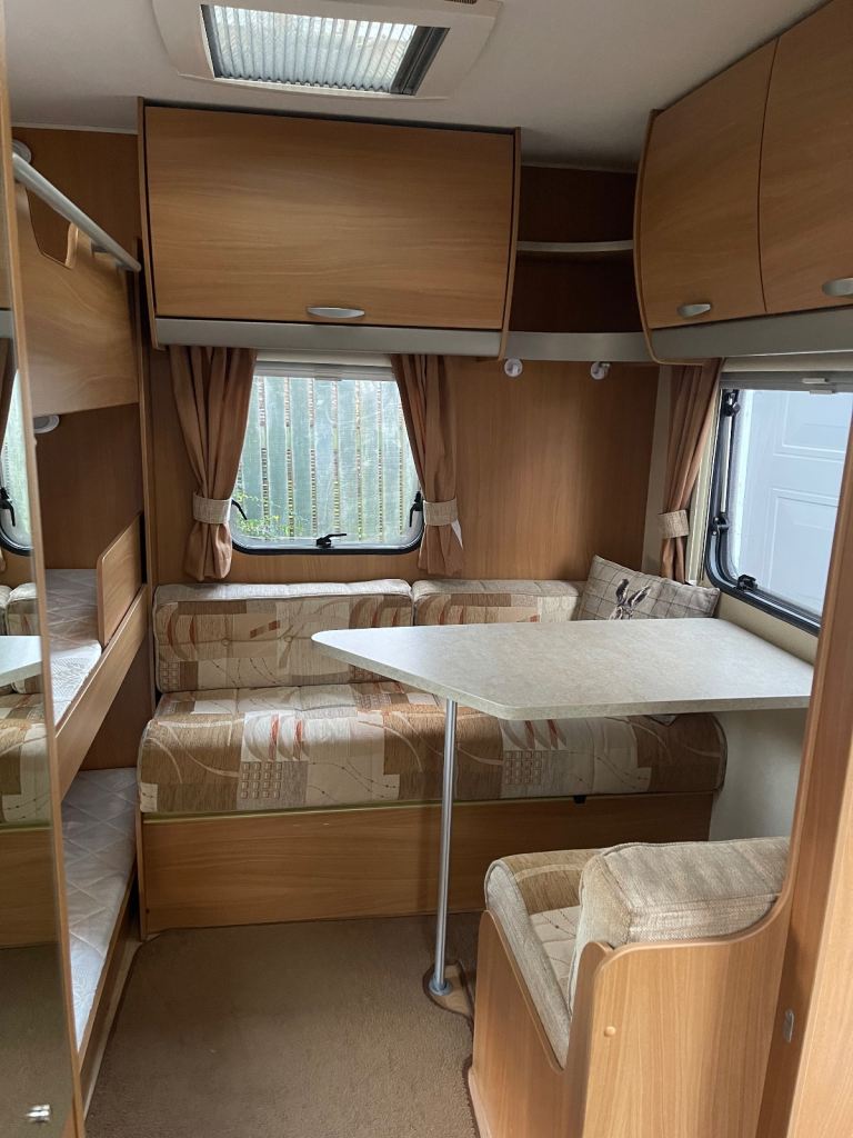 Swift charisma 565 6 berth caravan
