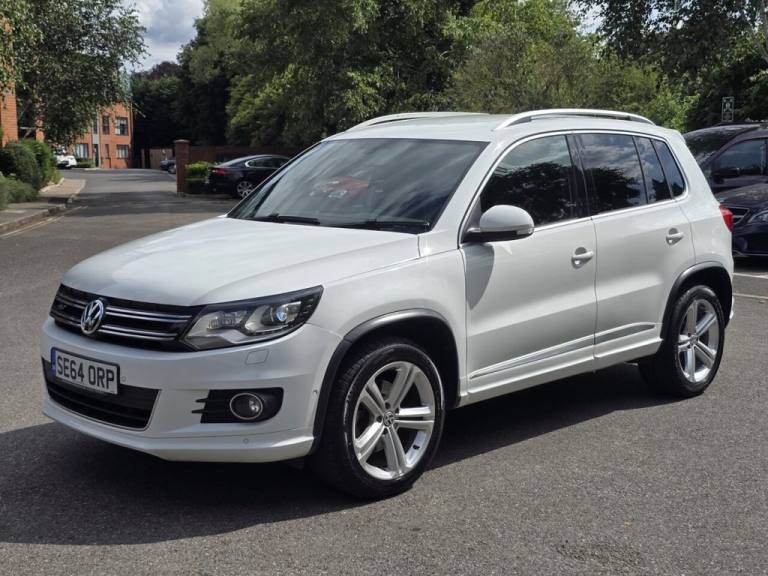 2015 Volkswagen Tiguan 2.0 TDi BlueMotion Tech R-Line 5dr ESTATE DIESEL Manual