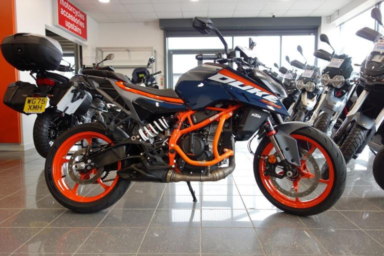 KTM 390 Duke (25 MY)