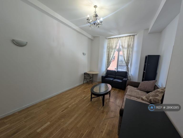 2 bedroom flat in The Grand, Manchester, M1 (2 bed) (#2890285)