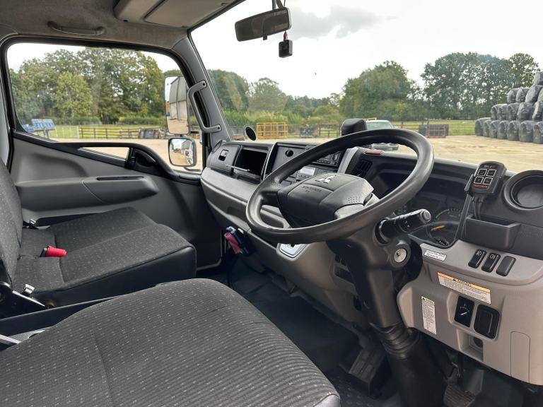 2021 Mitsubishi Fuso Canter Transporter & 2022 Woodford Enclosed Trailer 1 Owner