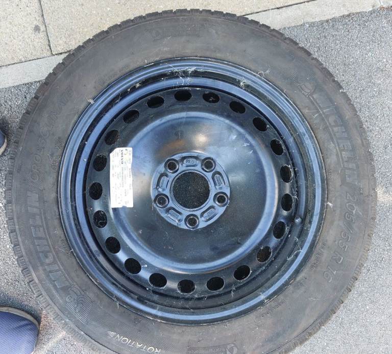 Volvo 16" Full size steel wheel and new tyre